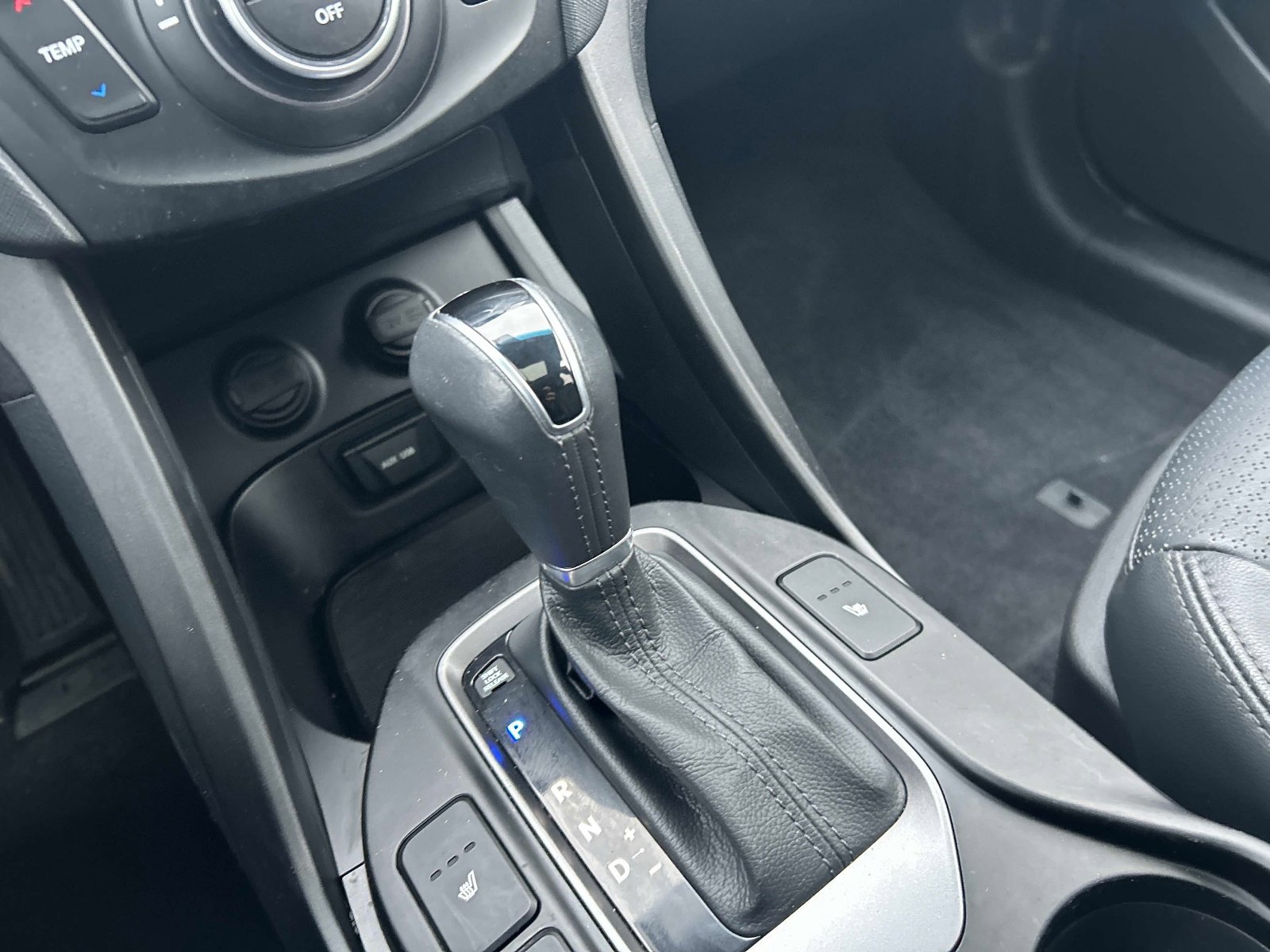 Used 2014 Hyundai Santa Fe Sport 2.0T w/ Navigation Package 06 image 33