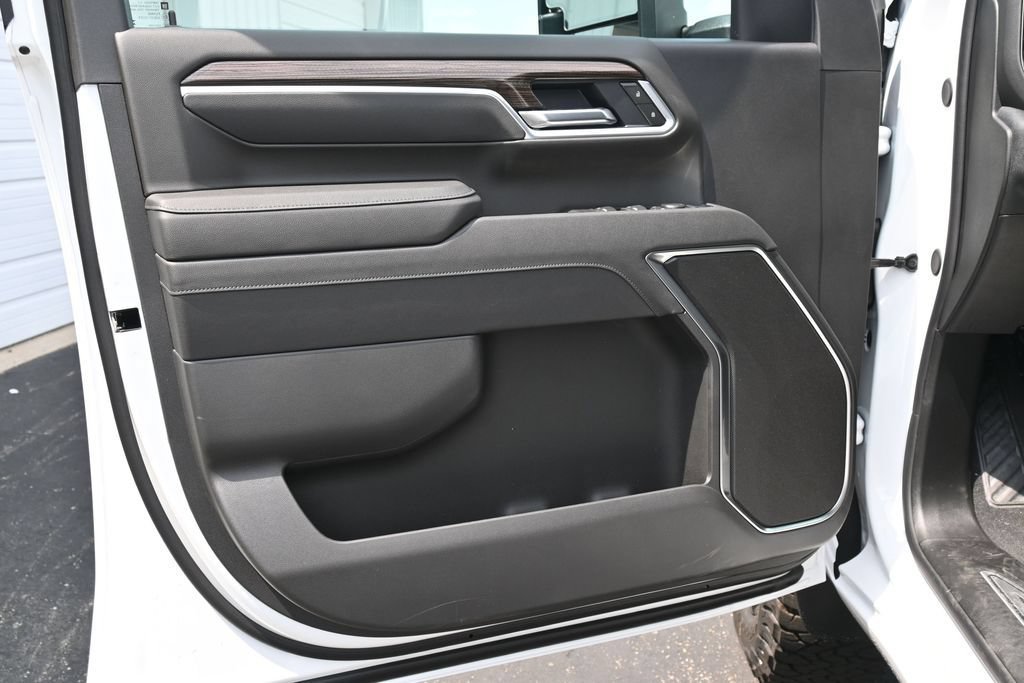 New 2026 Chevrolet Silverado 2500 LT w/ Trail Boss Package AWD/4WD image 19