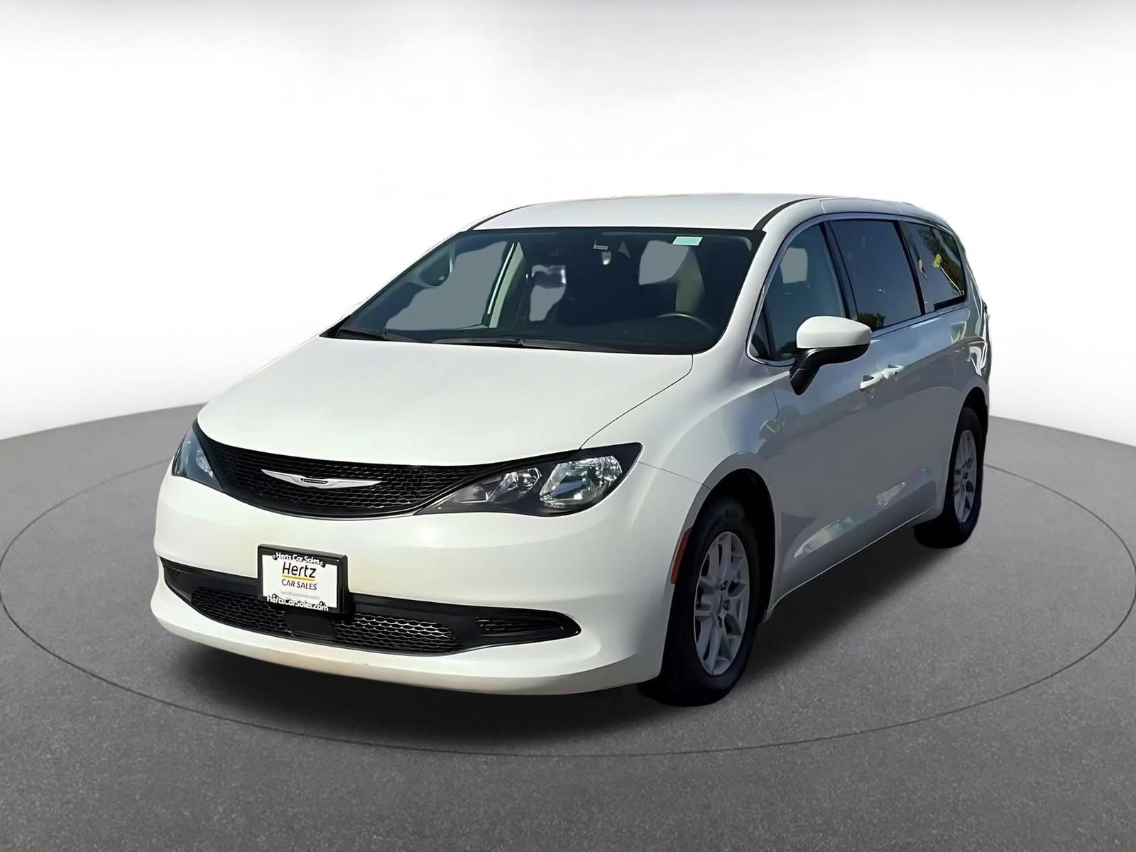 Used 2023 Chrysler Voyager LX FWD image 6