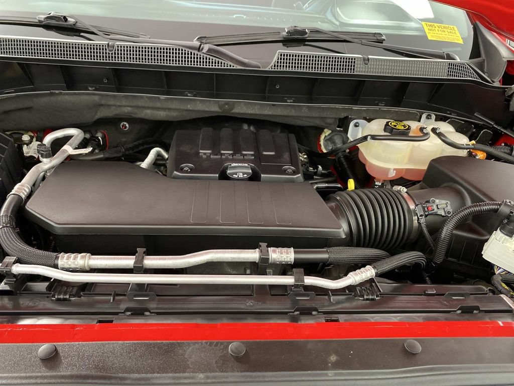 Used 2022 Chevrolet Silverado 1500 LT AWD/4WD image 30