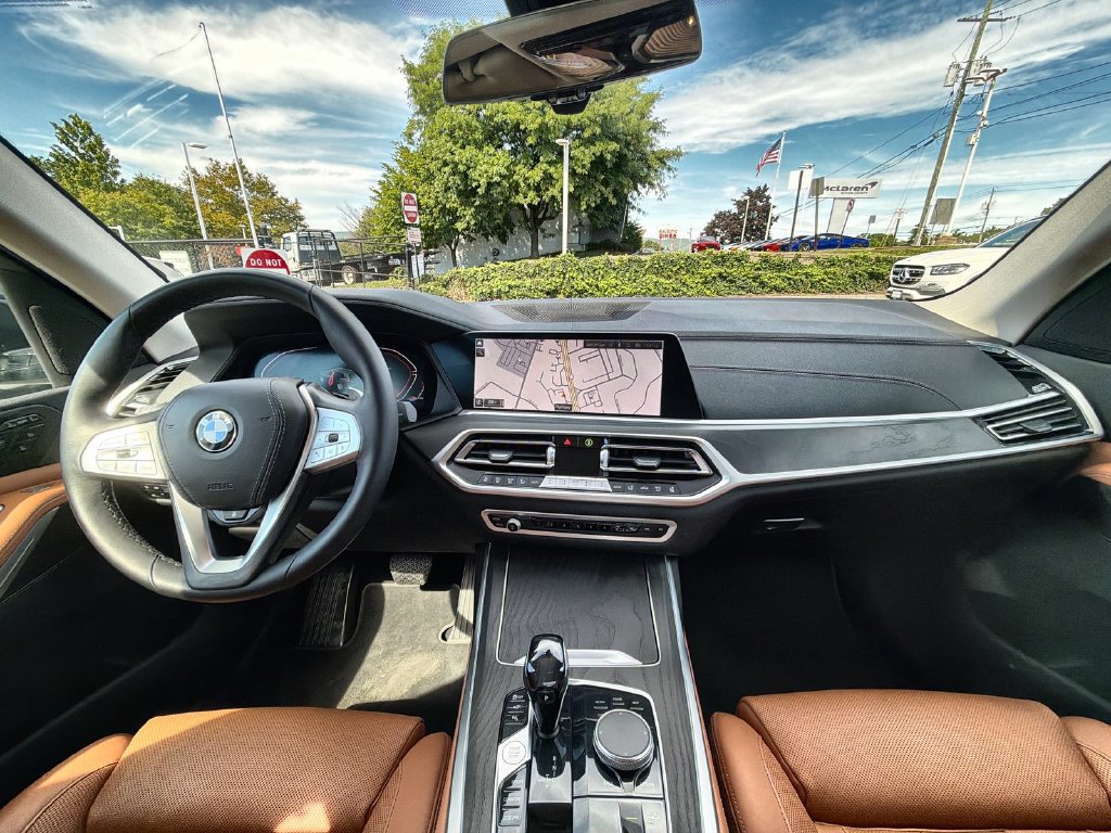 Used 2022 BMW X7 xDrive40i w/ Premium Package AWD/4WD image 18
