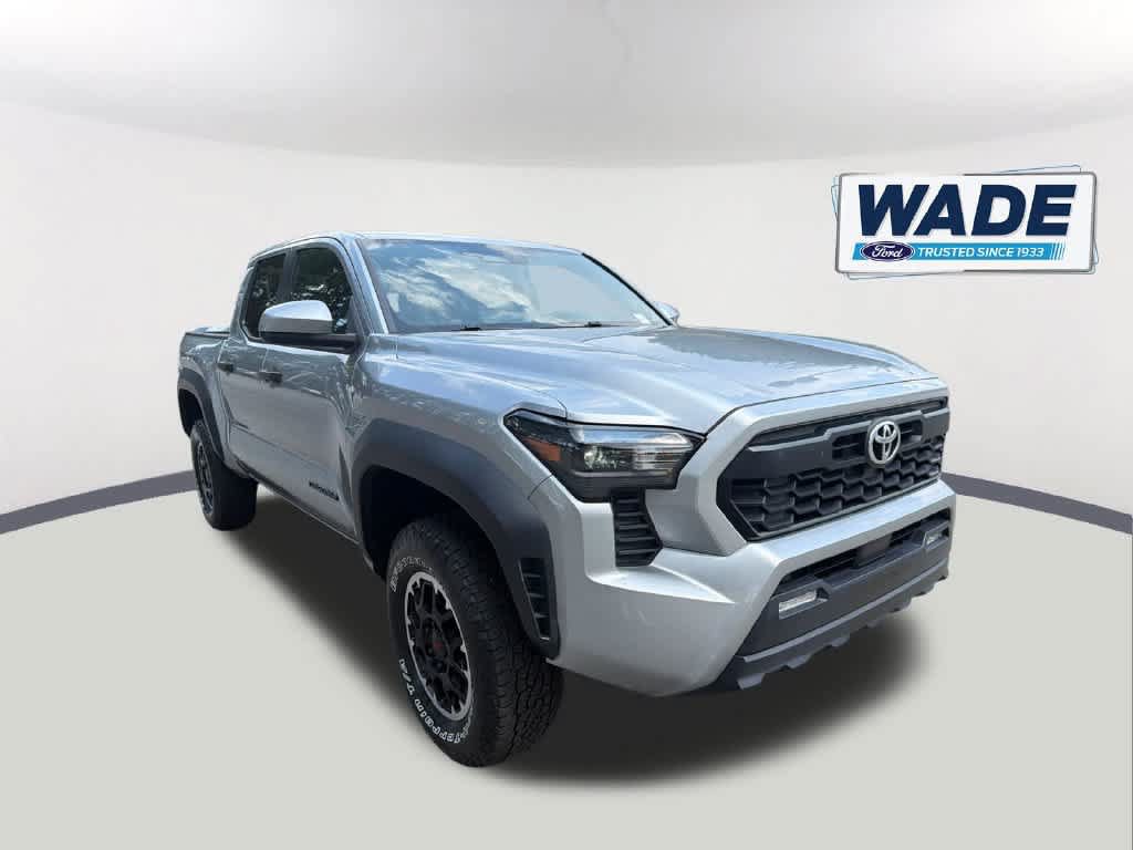 Used 2024 Toyota Tacoma TRD Off-Road AWD/4WD image 3