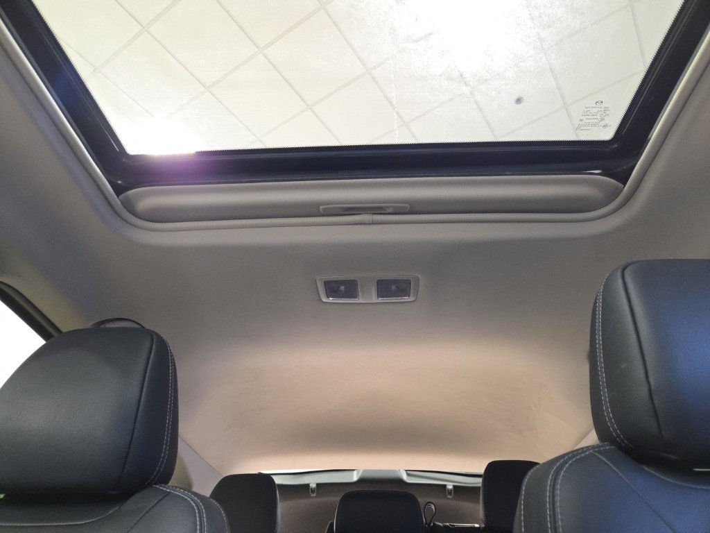 Used 2025 MAZDA CX-5 AWD 2.5 S w/ Preferred Package image 13