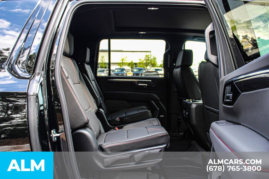 Used 2026 Chevrolet Suburban RST w/ Comfort Package AWD/4WD image 22