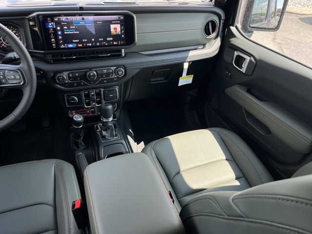 New 2026 Jeep Gladiator Mojave AWD/4WD image 16