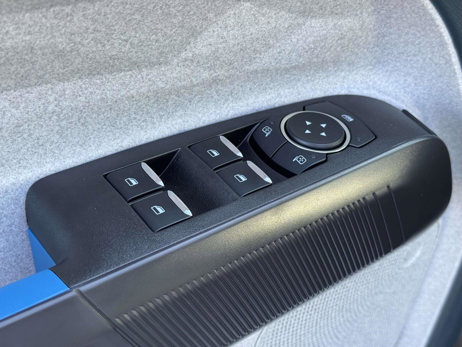 New 2026 Ford Maverick XLT image 18