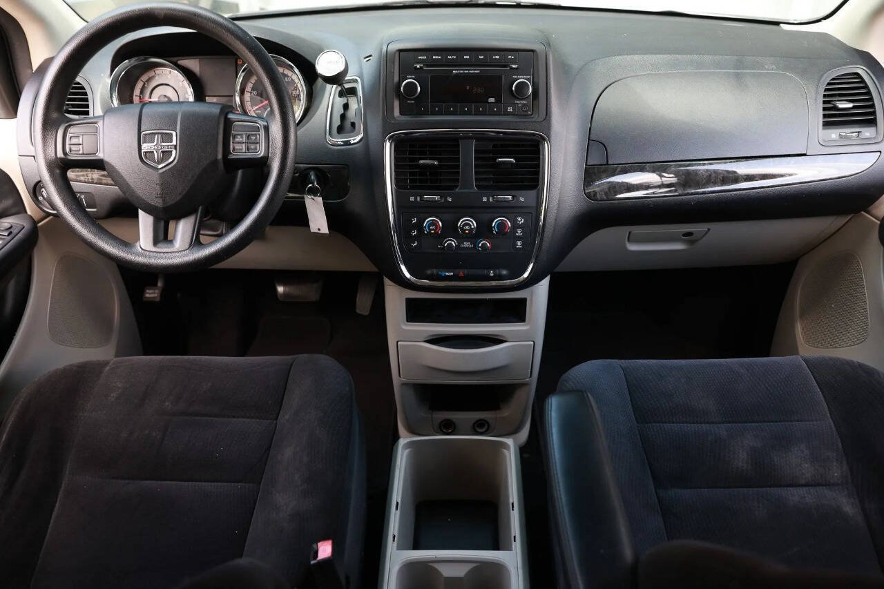 Used 2014 Dodge Grand Caravan SE w/ Quick Order Package 29E SE FWD image 36