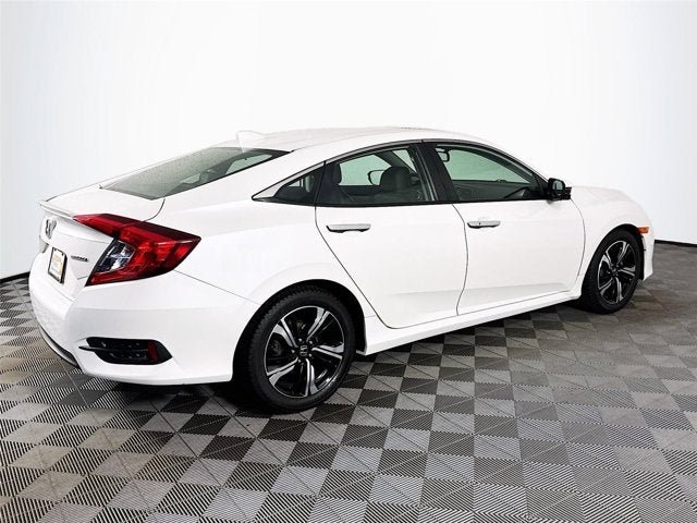 Used 2018 Honda Civic Touring image 6