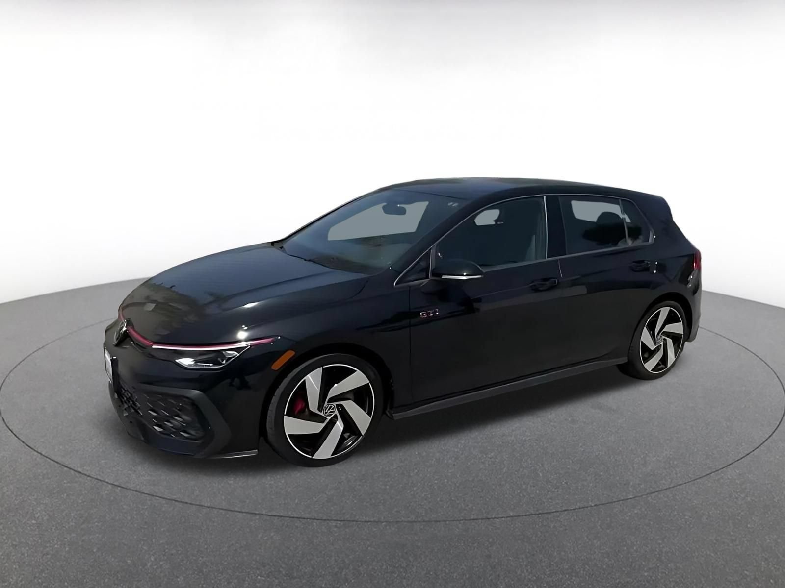 Used 2026 Volkswagen Golf S FWD image 4