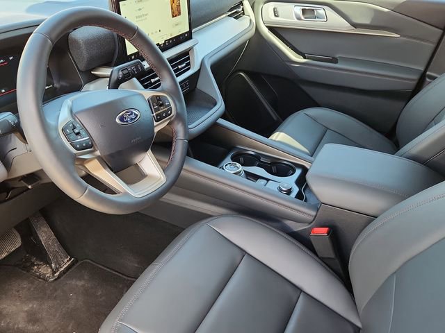 Used 2026 Ford Explorer Active w/ Active Comfort Package image 8