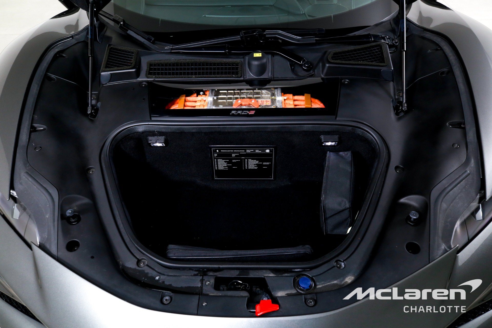 Used 2022 Ferrari SF90 Spider AWD/4WD image 17