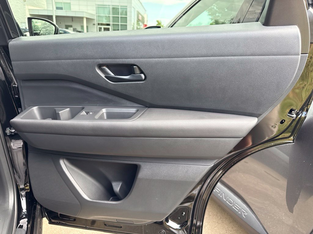 New 2026 Nissan Pathfinder SV FWD image 32