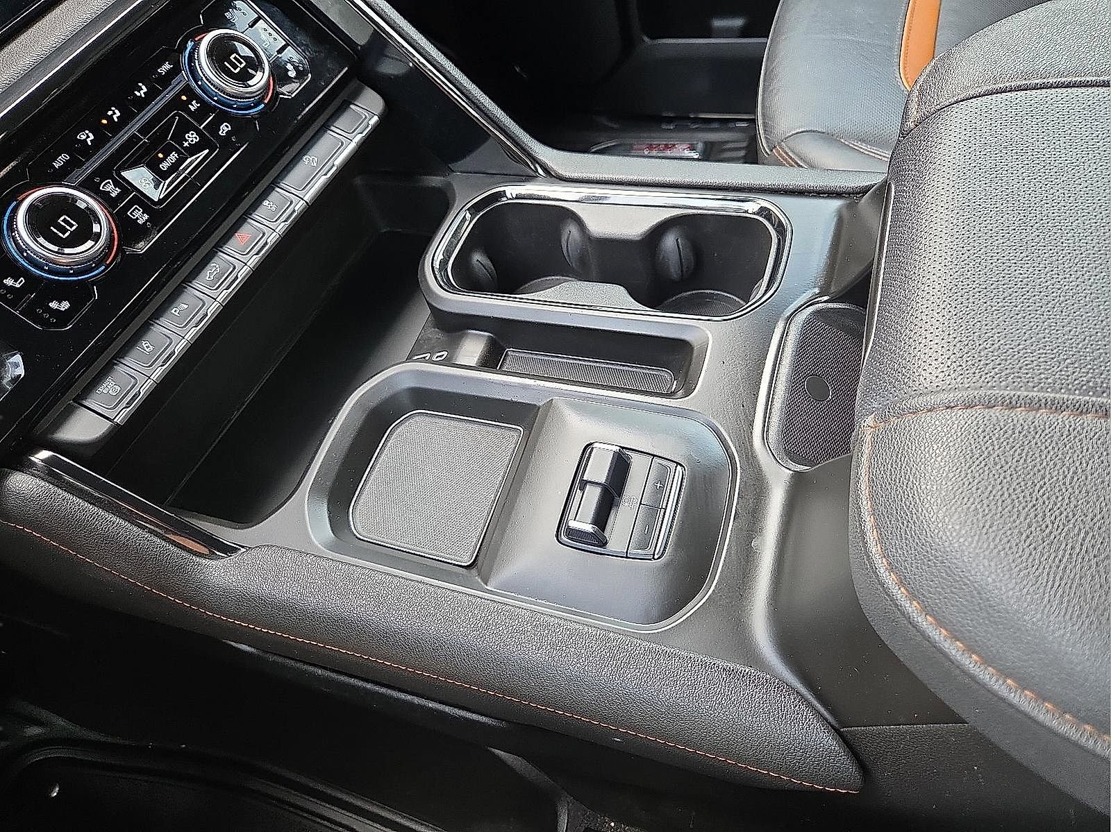 Used 2025 GMC Sierra 2500 AT4 w/ AT4 Premium Plus Package AWD/4WD image 25