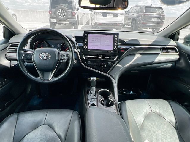 Used 2021 Toyota Camry XSE image 28