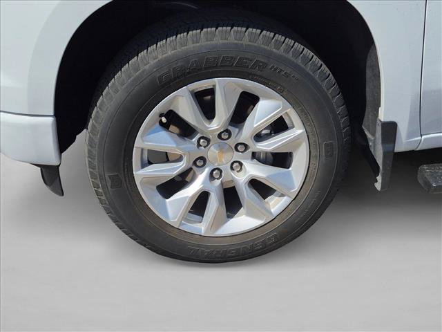 Used 2024 Chevrolet Silverado 1500 Custom w/ LPO, Dark Essentials Package RWD image 15