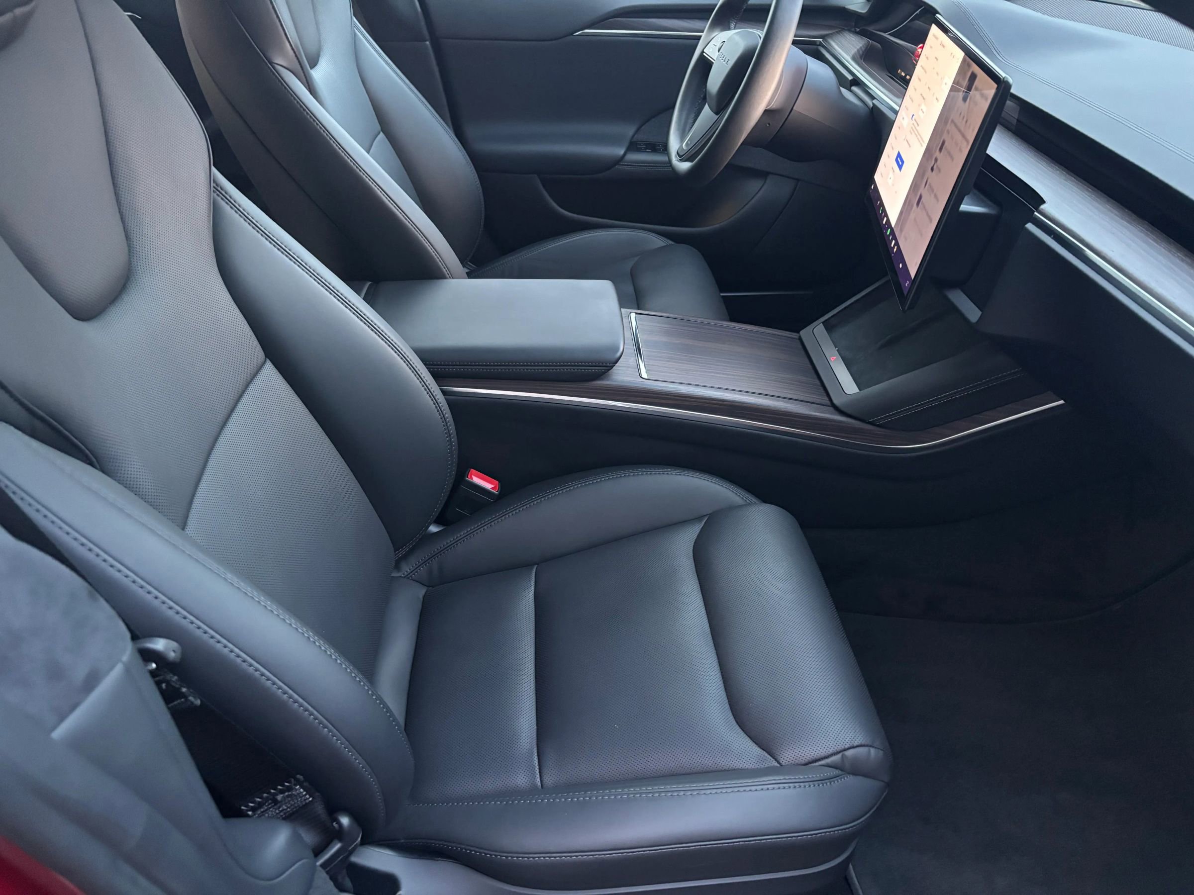 Used 2023 Tesla Model S Standard Range image 11