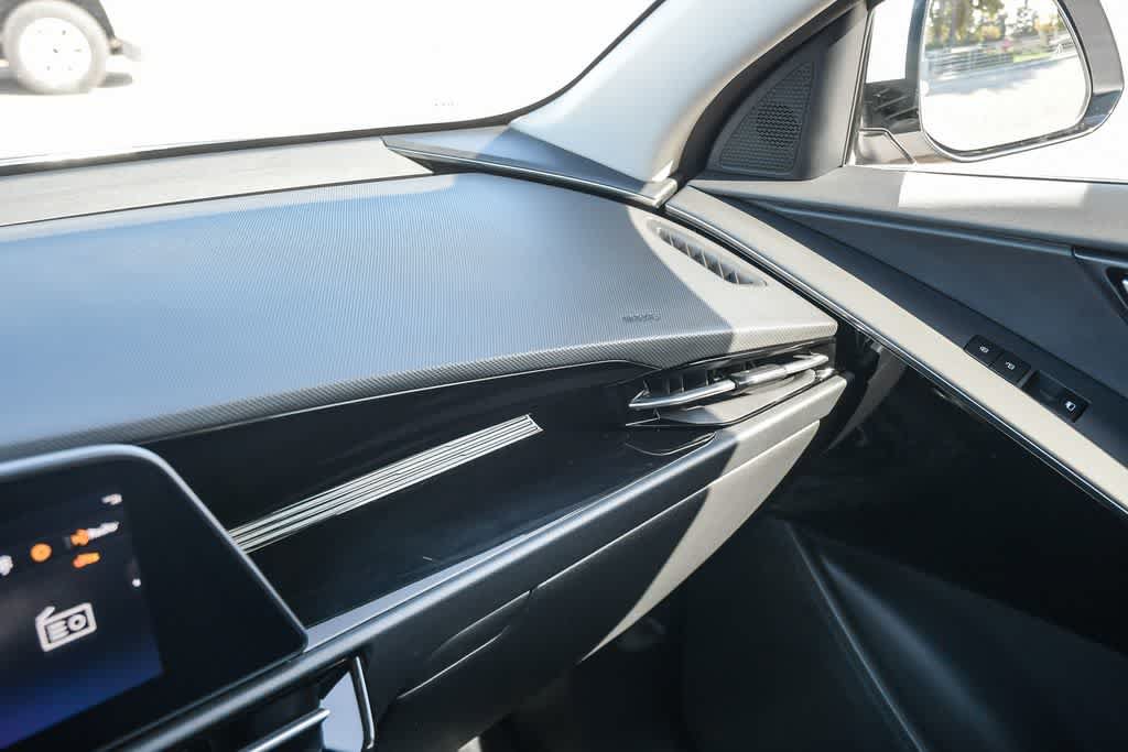 Used 2024 Kia Niro Wind FWD image 22