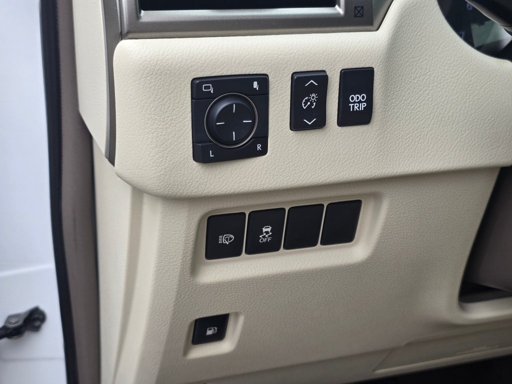 Used 2018 Lexus GX 460 Premium AWD/4WD image 37