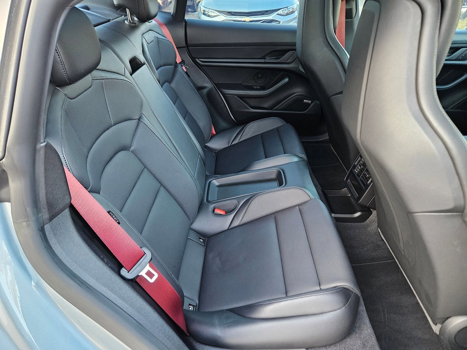 Used 2023 Porsche Taycan image 21