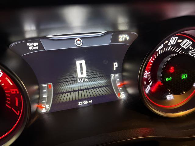 Used 2022 Dodge Challenger R/T w/ Performance Handling Group image 18