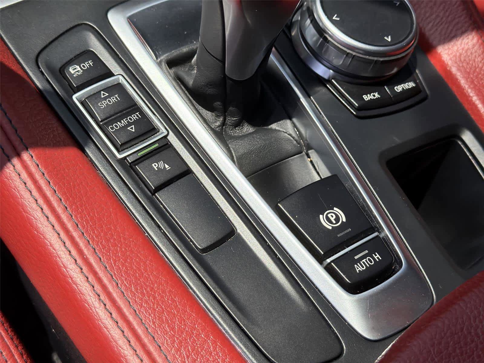 Used 2019 BMW X6 sDrive35i w/ M Sport Package RWD image 38
