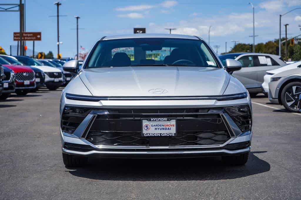 New 2026 Hyundai Sonata SEL FWD image 2