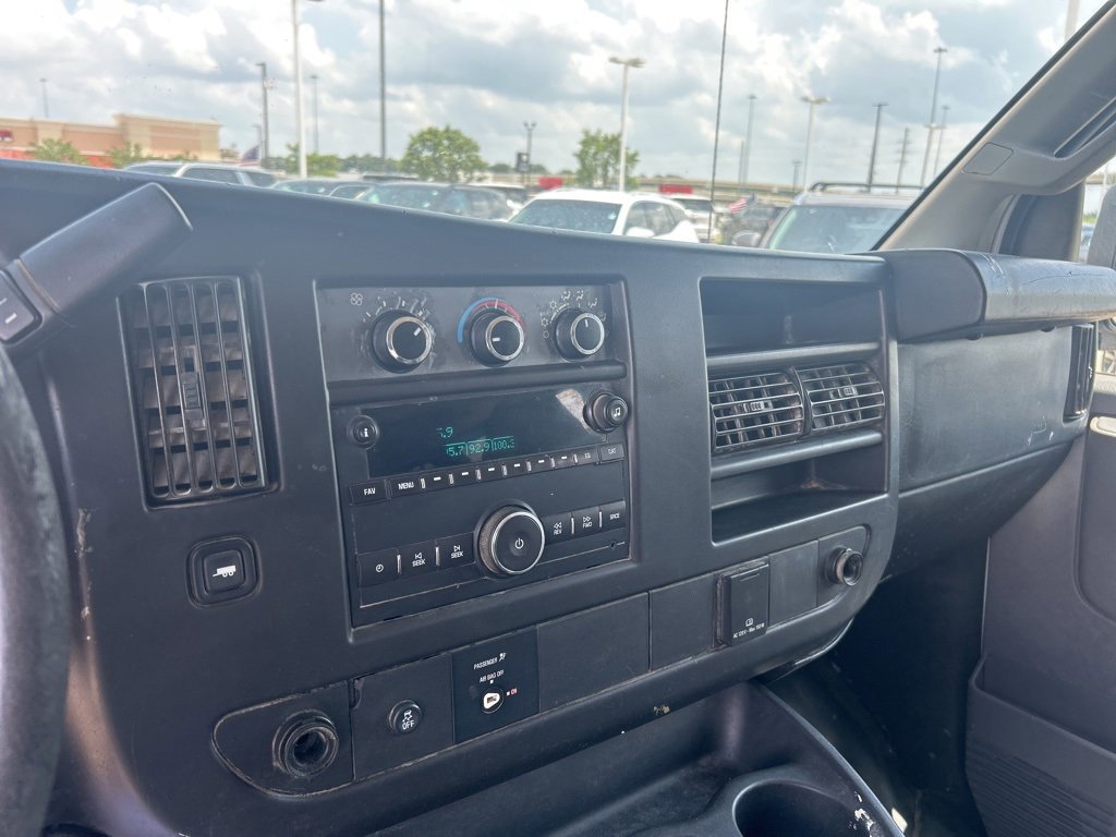 Used 2016 Chevrolet Express 2500 LS image 17