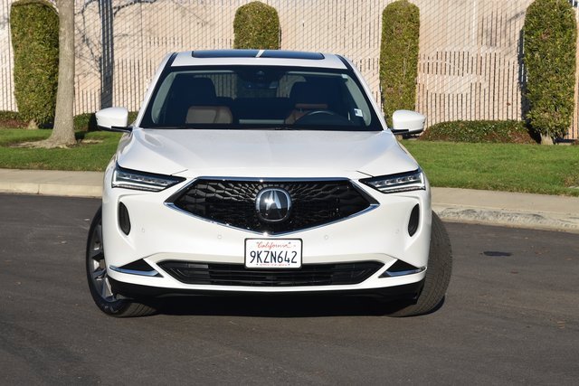 Used 2024 Acura MDX SH-AWD w/ Technology Package image 2