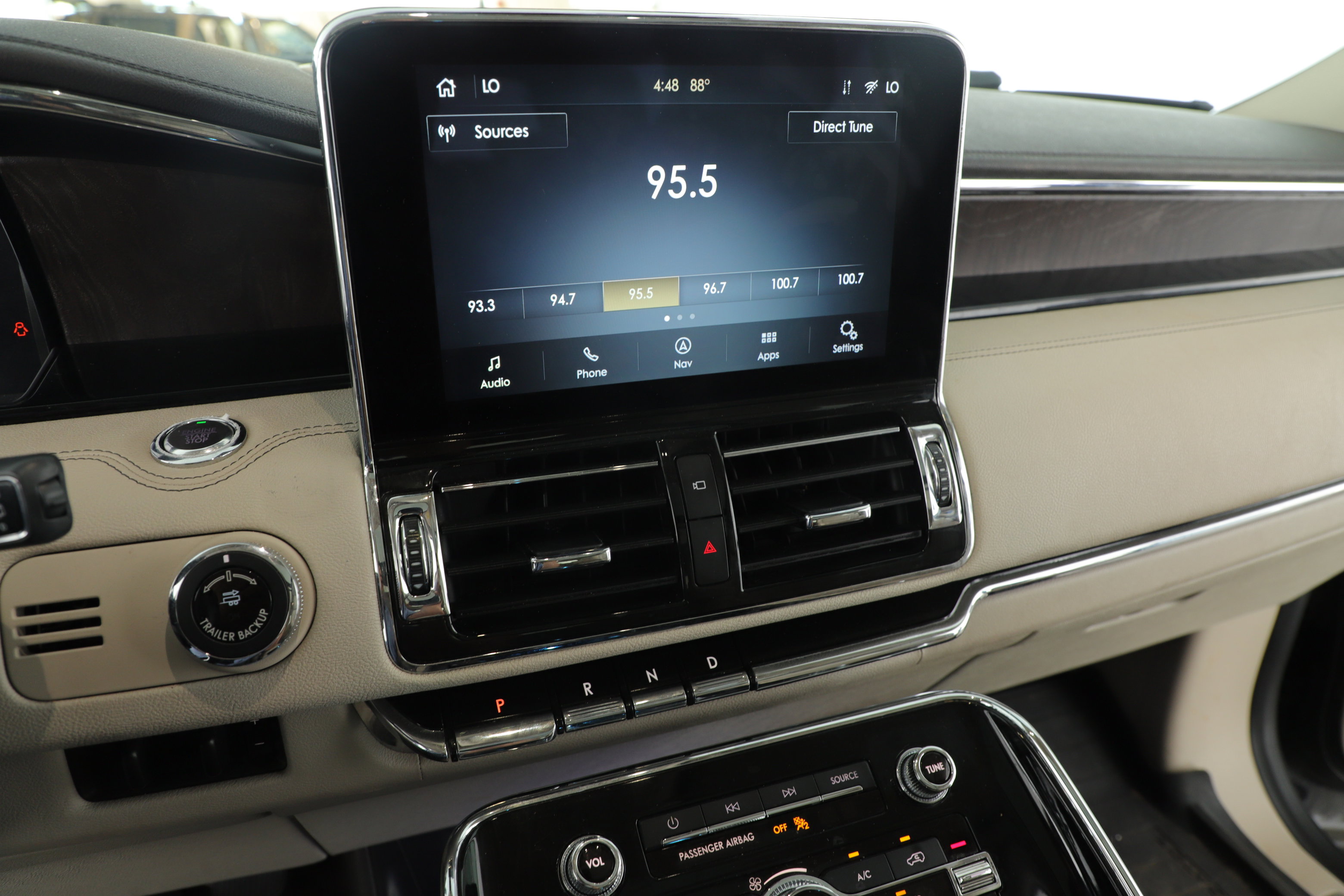 Used 2021 Lincoln Navigator Reserve AWD/4WD image 6