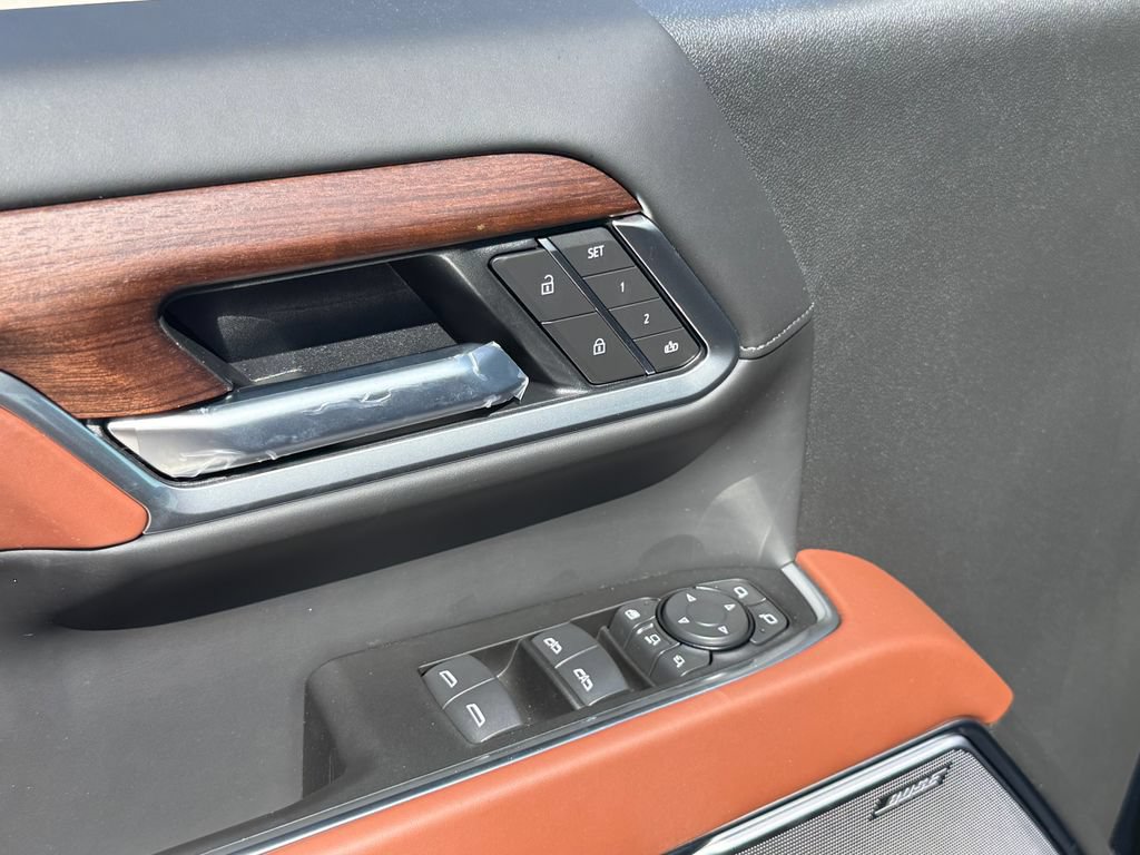 New 2026 GMC Sierra 2500 Denali Ultimate AWD/4WD image 19