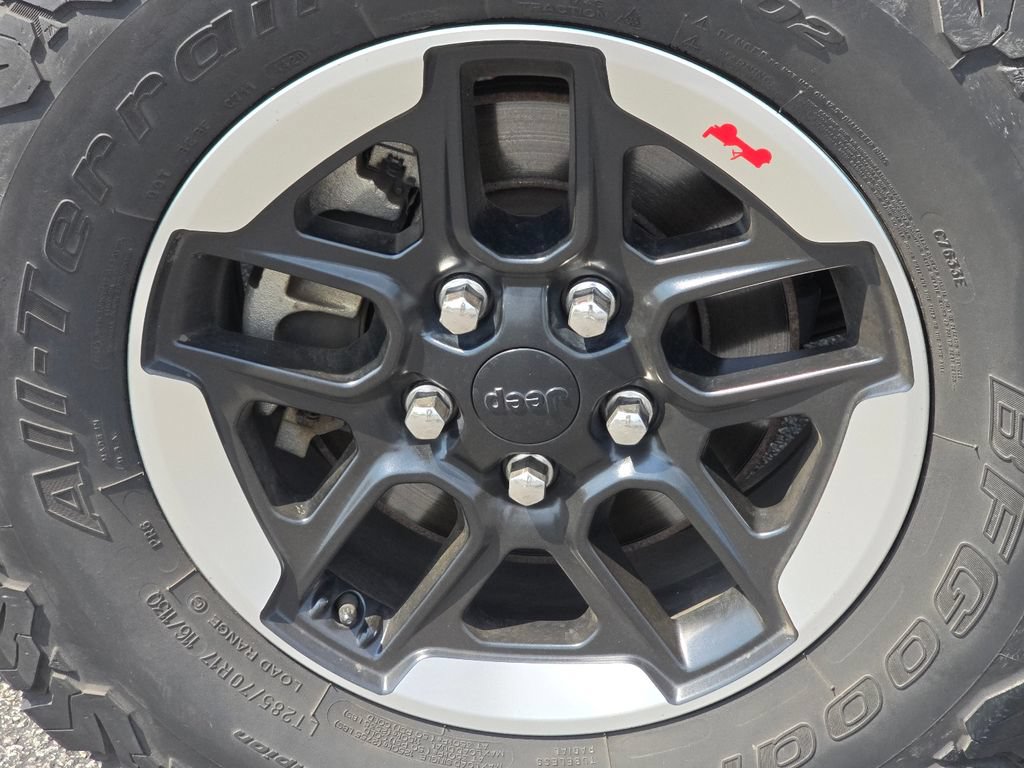 Used 2021 Jeep Wrangler Rubicon AWD/4WD image 9