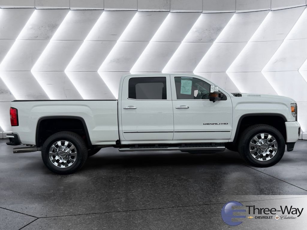 Used 2017 GMC Sierra 2500 Denali w/ Duramax Plus Package image 6