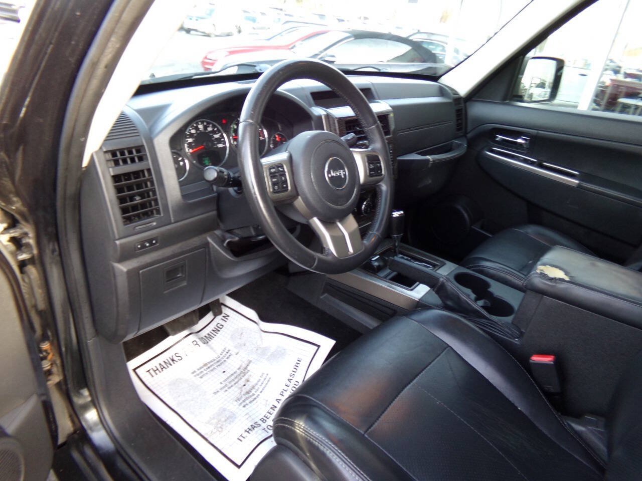 Used 2012 Jeep Liberty Limited Jet w/ Comfort/Convenience Group AWD/4WD image 48