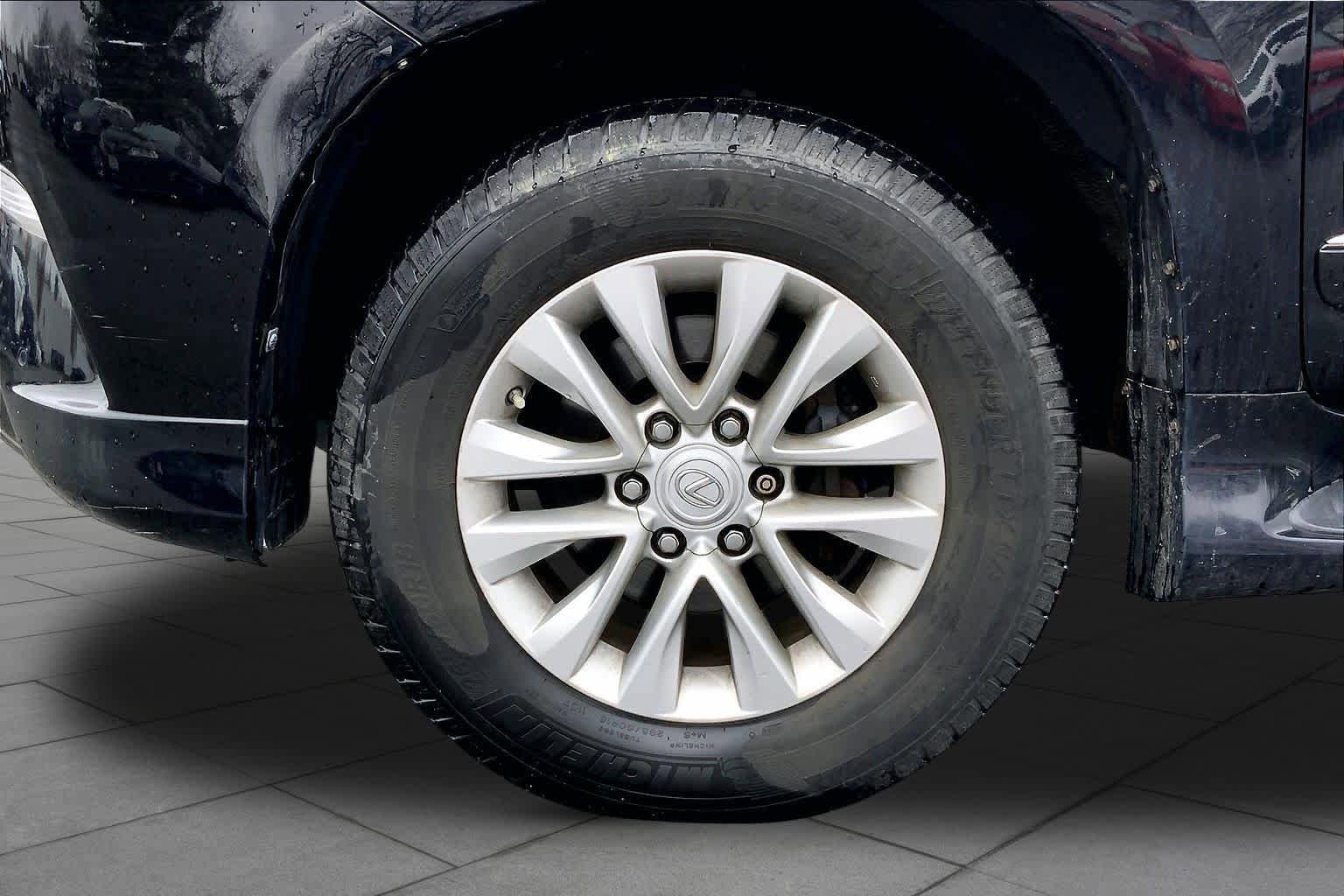 Used 2017 Lexus GX 460 Premium AWD/4WD image 11