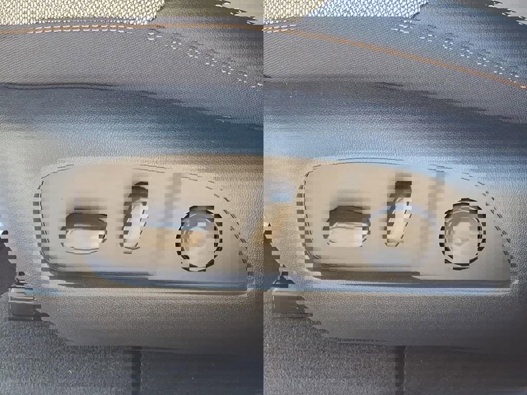 New 2026 Chevrolet Equinox ACTIV w/ Convenience Package III image 12