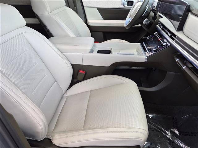 Used 2025 Hyundai Santa Fe Calligraphy AWD/4WD image 20