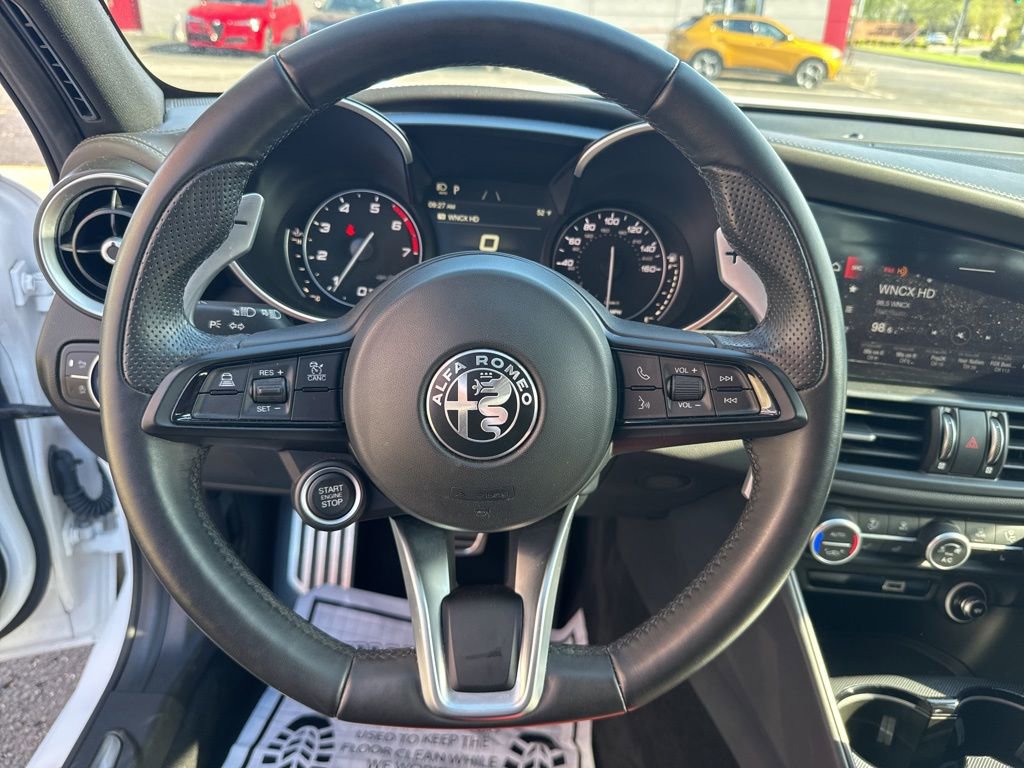 Used 2023 Alfa Romeo Giulia Veloce image 35