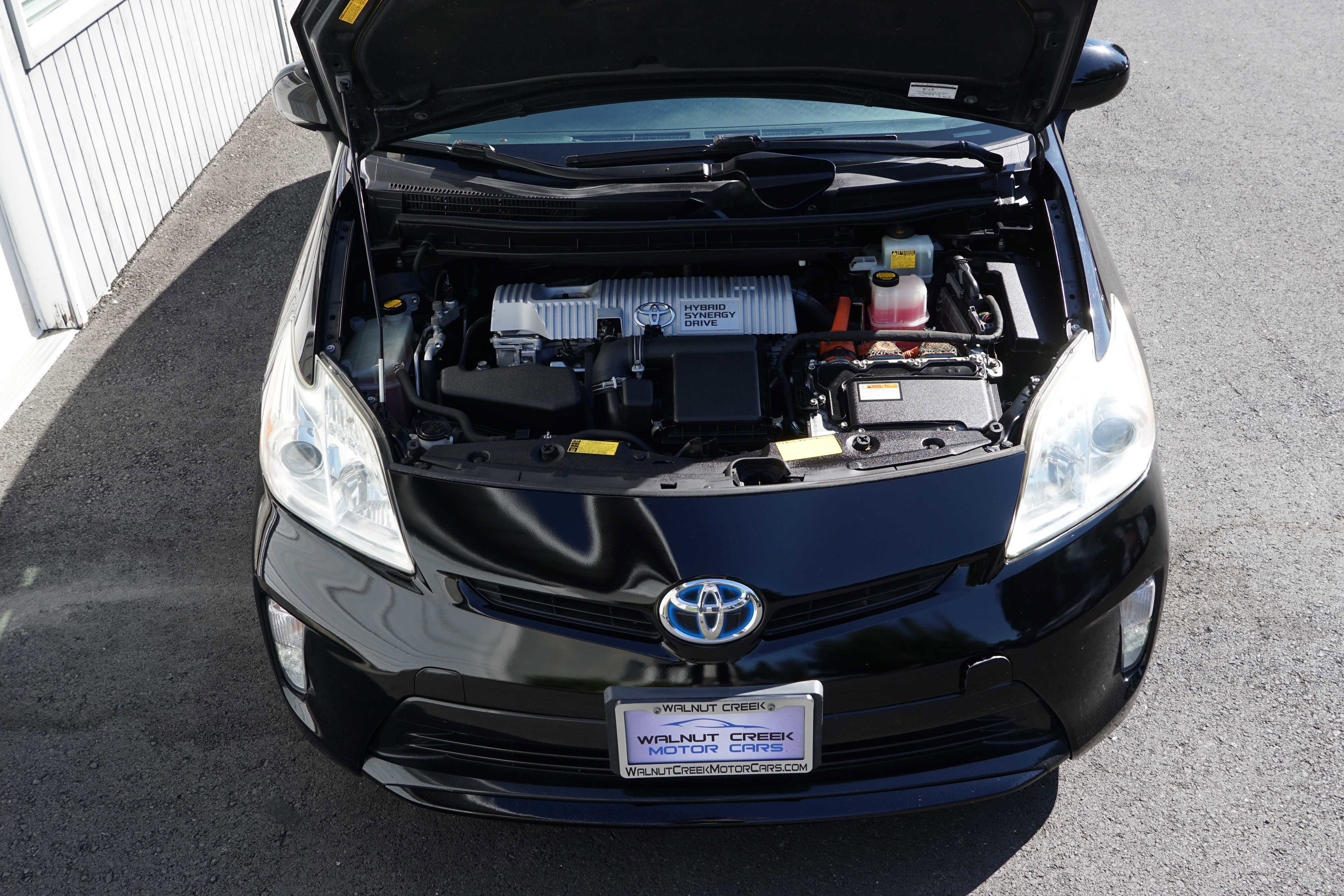 Used 2013 Toyota Prius Three image 25