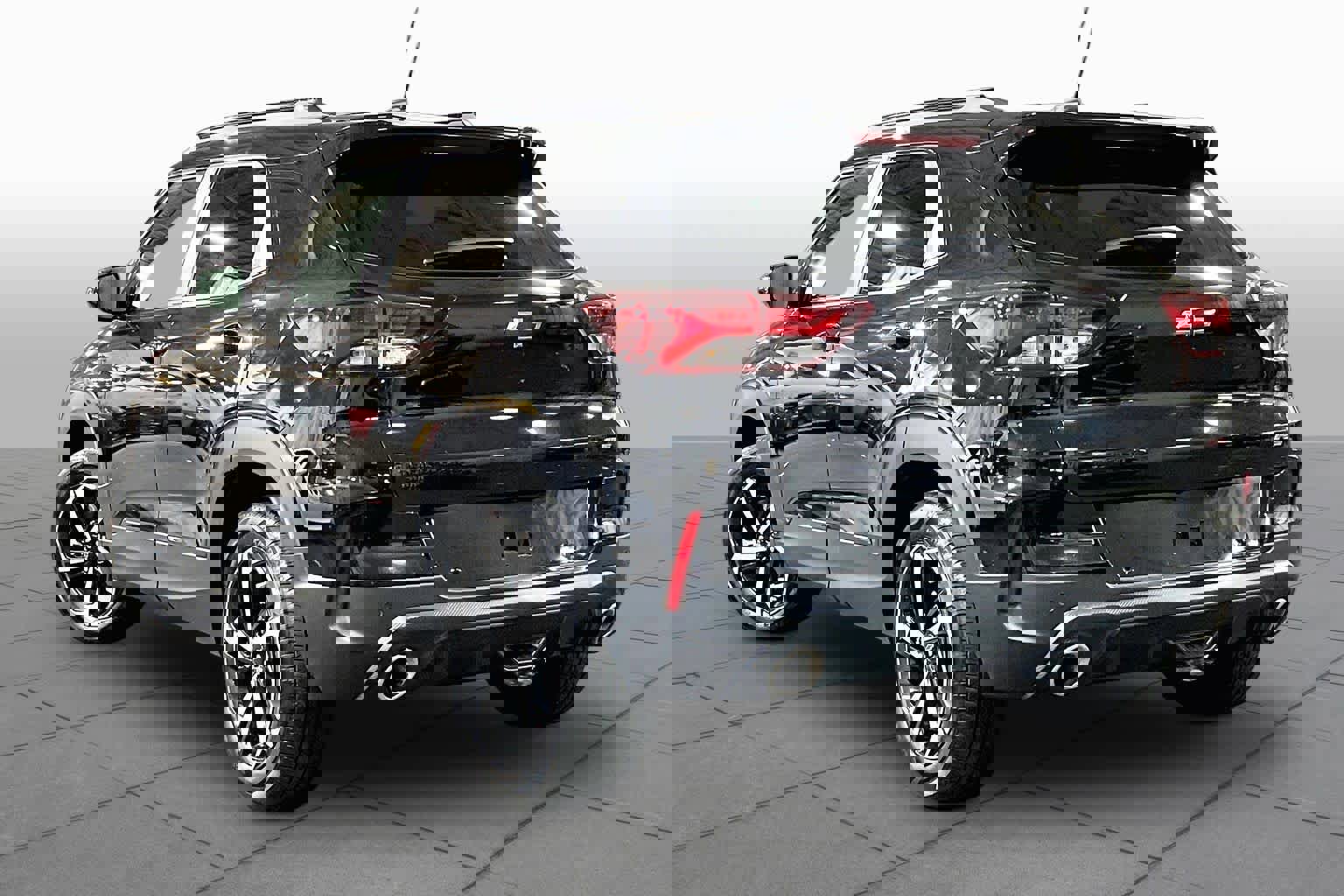 Used 2021 Chevrolet TrailBlazer RS w/ Sun and Liftgate Package AWD/4WD image 12