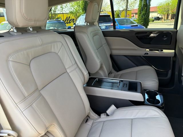 Used 2024 Lincoln Aviator Reserve w/ Equipment Group 201A image 23