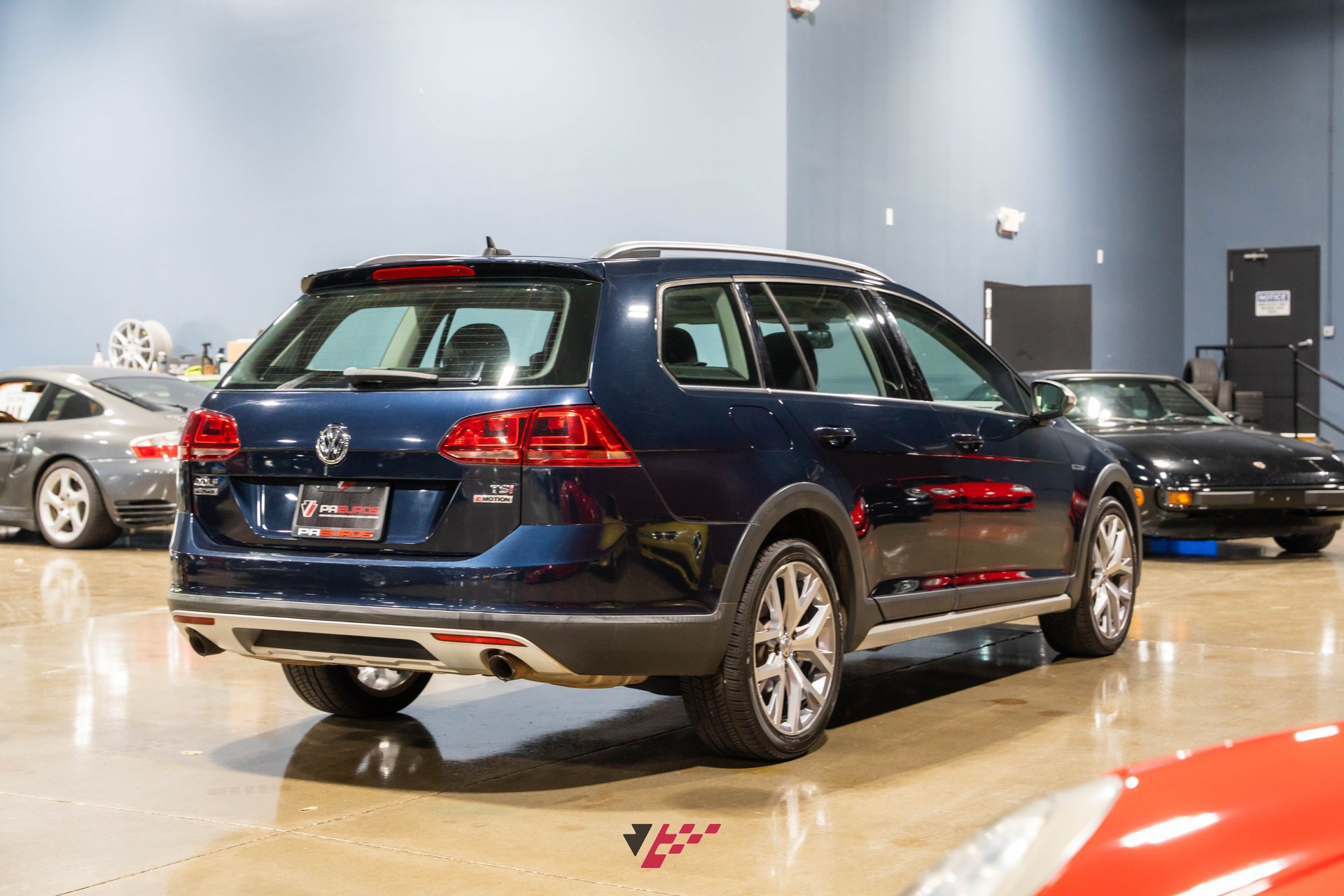 Used 2017 Volkswagen Golf Alltrack SEL AWD/4WD image 8