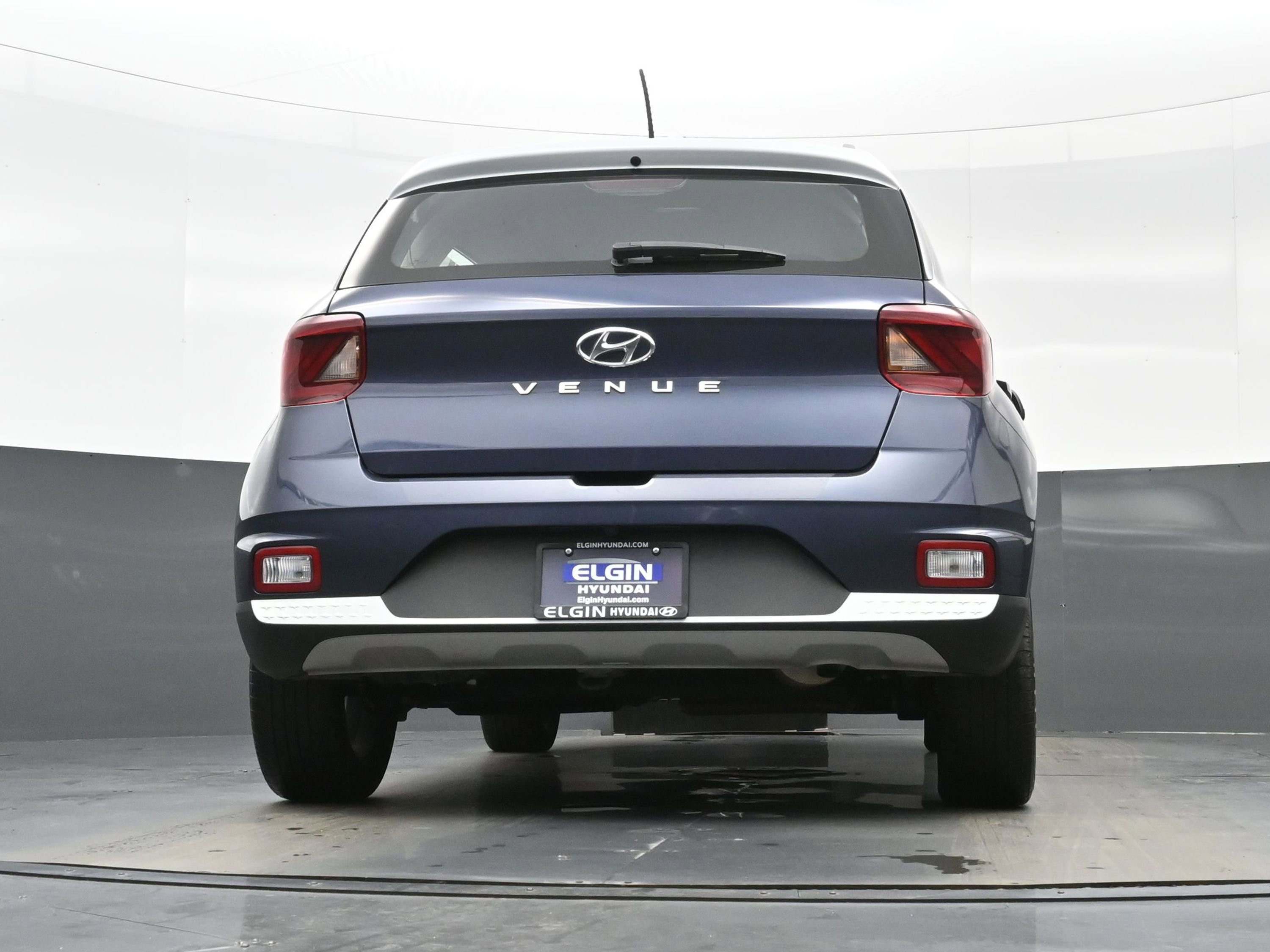 Used 2023 Hyundai Venue Limited w/ Cargo Package FWD image 30