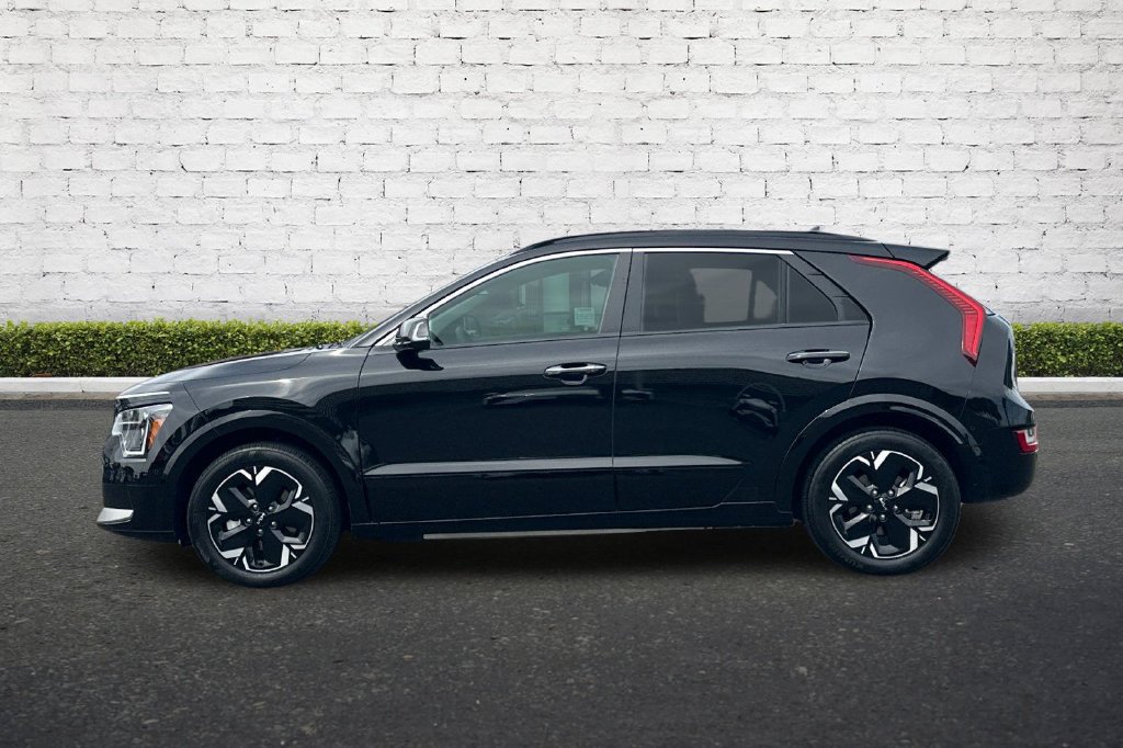 Used 2024 Kia Niro Wave FWD image 7