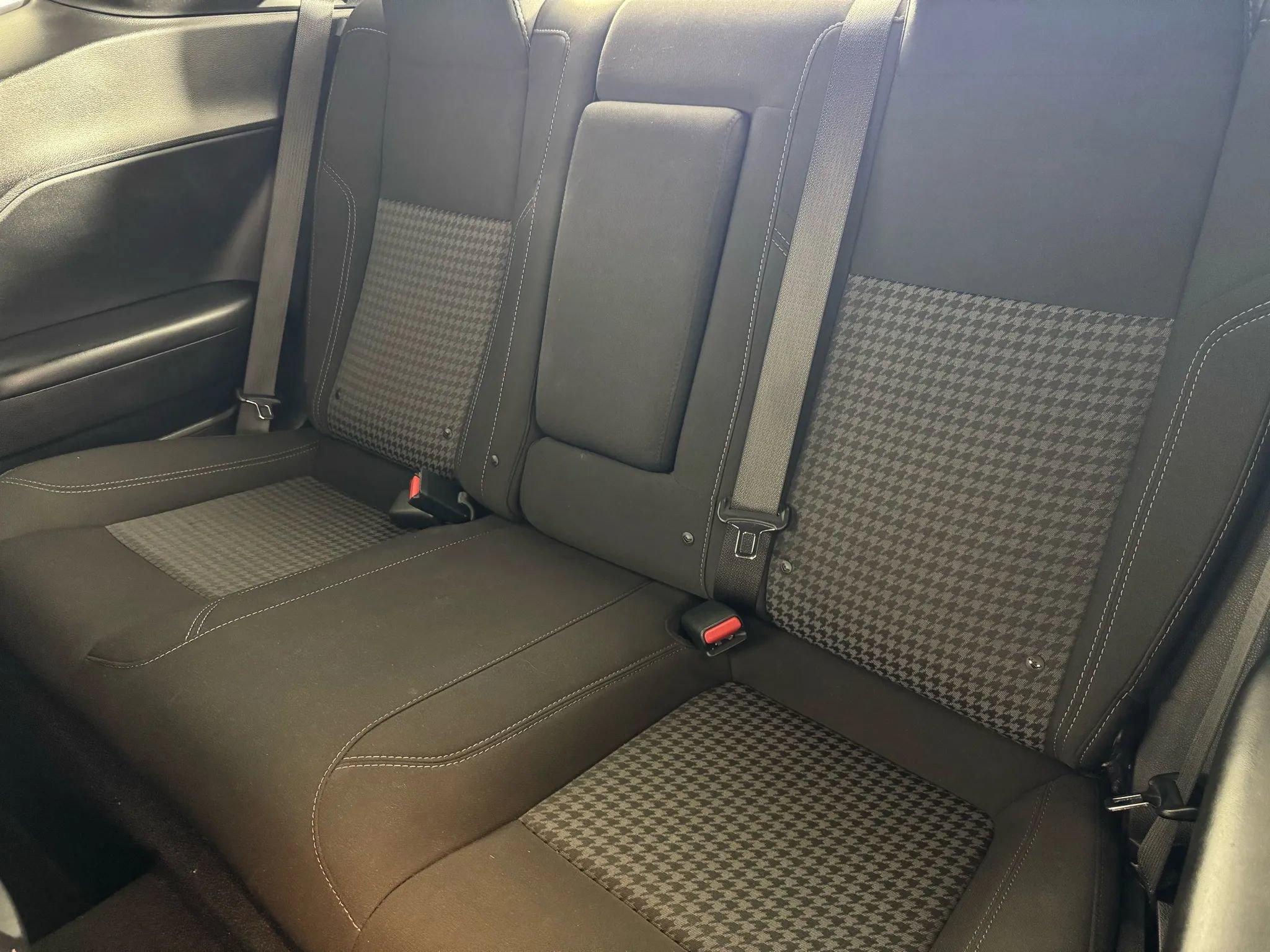 Used 2021 Dodge Challenger SXT image 32