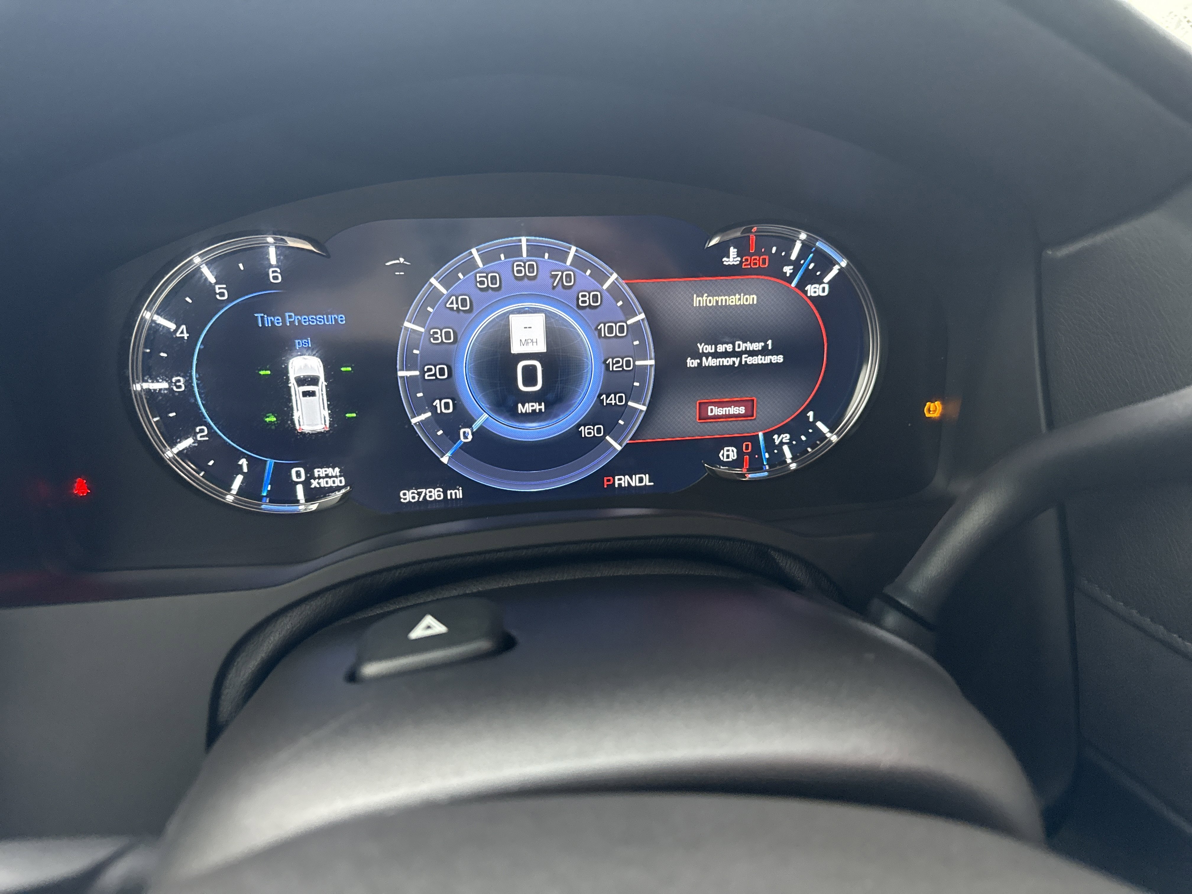 Used 2019 Cadillac Escalade ESV Premium Luxury image 8