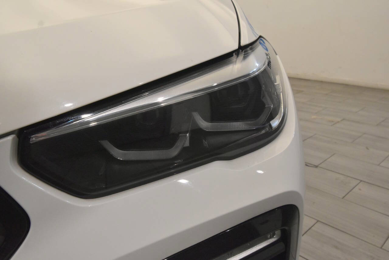 Used 2021 BMW X6 M50i w/ Premium Package image 9