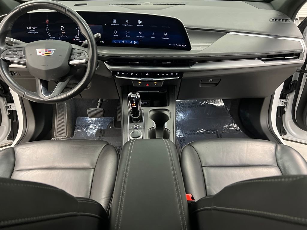 Used 2024 Cadillac XT4 Premium Luxury image 36
