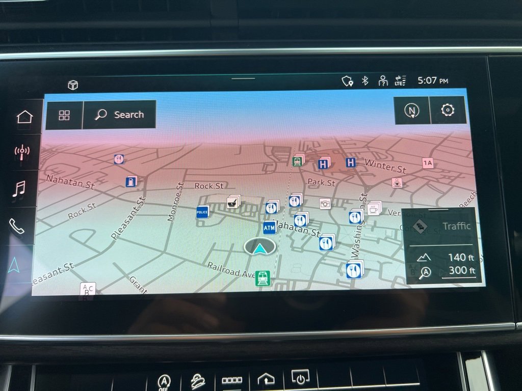 Used 2022 Audi Q8 Premium Plus w/ Premium Plus Package image 19