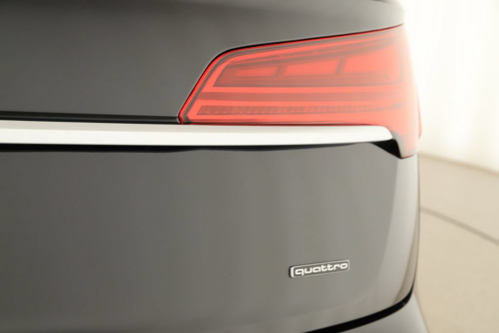 Certified 2023 Audi Q5 2.0T Prestige w/ Prestige Package AWD/4WD image 30