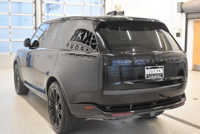 Used 2025 Land Rover Range Rover SE AWD/4WD image 10